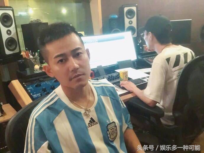 阿根廷夺冠跌宕起伏球迷的反应,阿根廷夺冠苏醒激动落泪