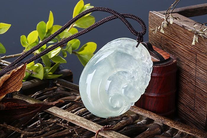 糯冰种翡翠什么样的好,冰糯种的翡翠是什么样的