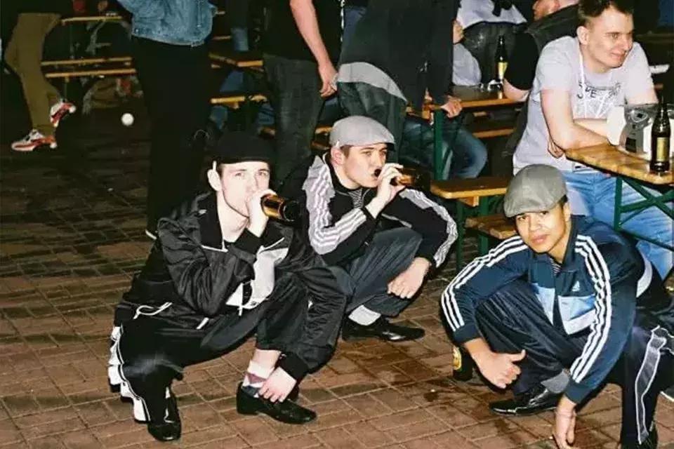 黑帮穿衣,黑帮服饰搭配