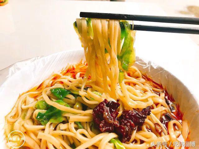 在淄博犄角旮旯里的烧烤店,藏在犄角旮旯的店