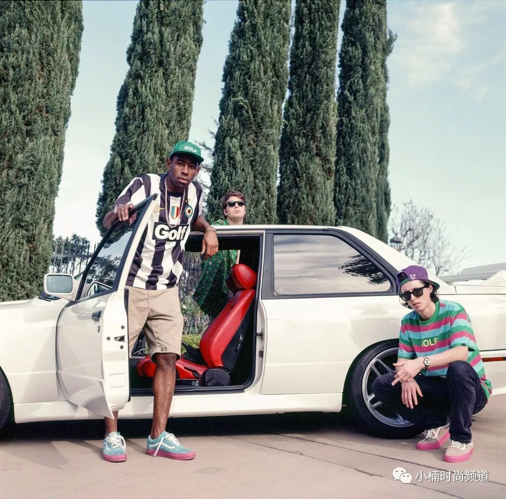 足球服oversize穿搭,今年最流行的足球衣