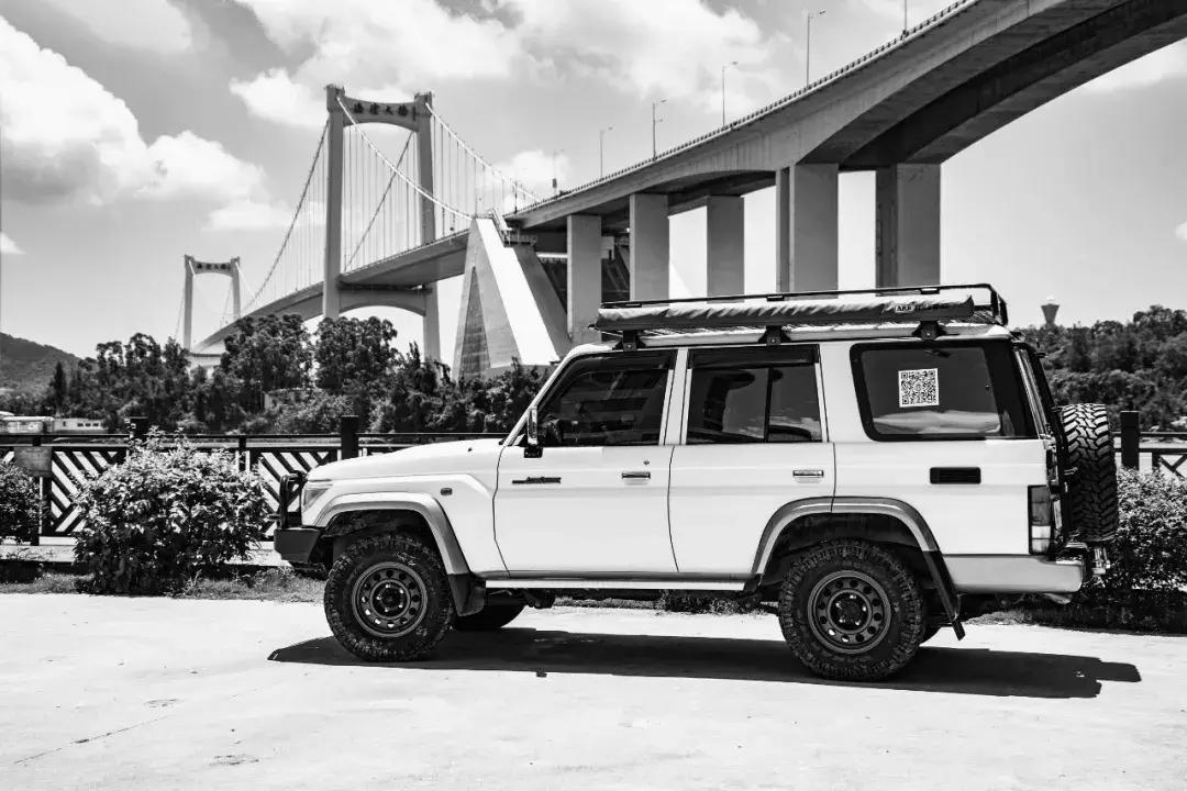 “简单粗暴,就是干!”的越野“老炮儿”——LC-76