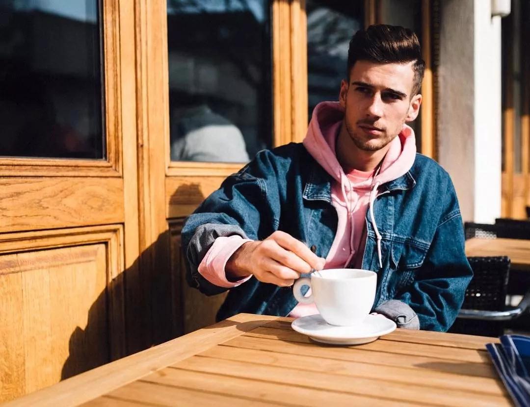 世界杯天台什么样,世界杯天台站