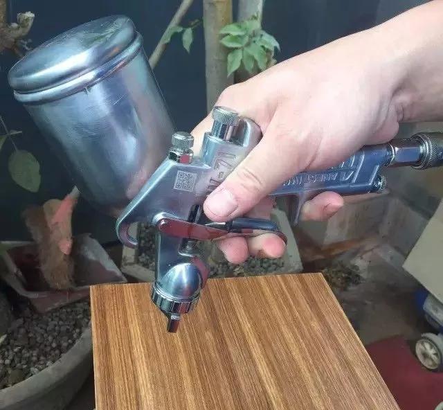 木蜡油擦涂跟喷涂区别,木蜡油涂装工艺流程