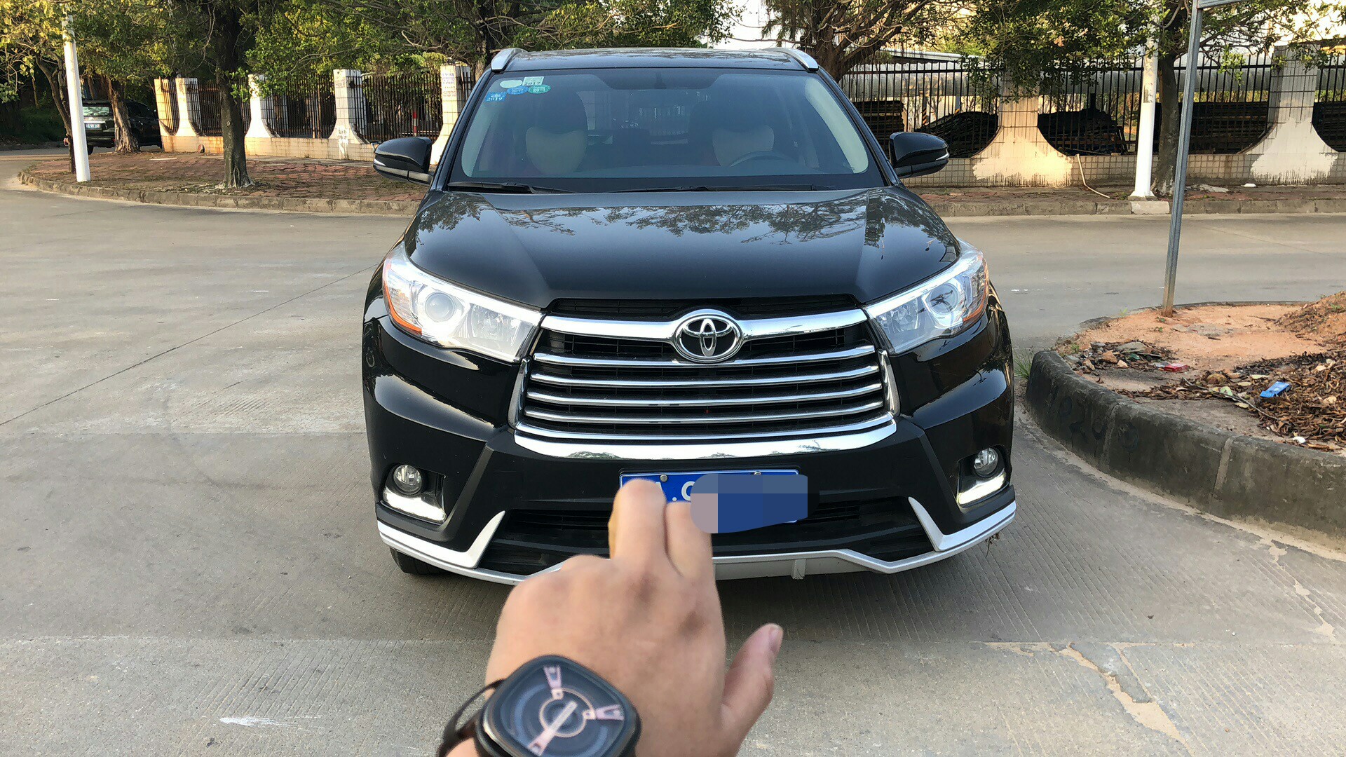 丰田汉兰达2024款车主自评,丰田汉兰达怎么看油够不够