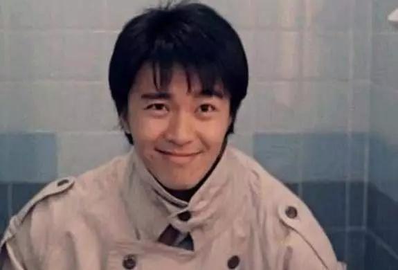 周星驰身患孤独绝症,憔悴老态:我让全世界笑过,岁月却没饶过我