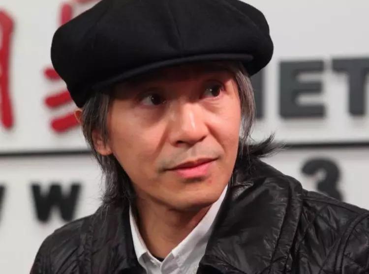 周星驰身患孤独绝症，憔悴老态：我让全世界笑过，岁月却没饶过我