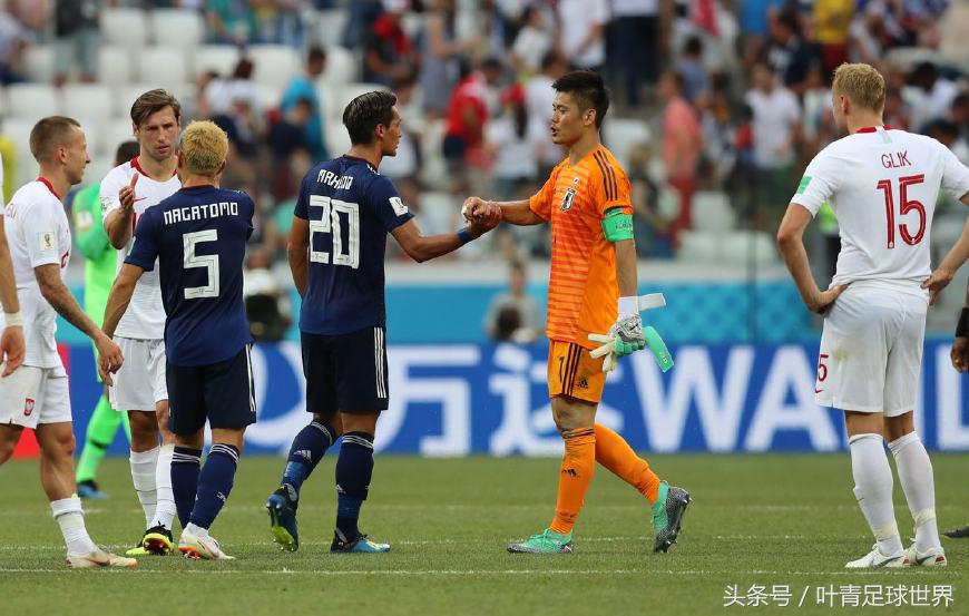 世界杯漫天嘘声！连裁判都难以忍受，球迷又成了受害者