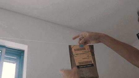 他用废纸箱做钱包，居然卖到600元，MUJI都叫好！