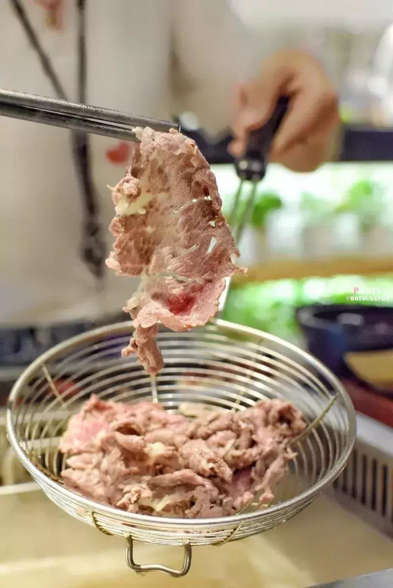 这家潮汕牛肉火锅每天只卖一头牛！