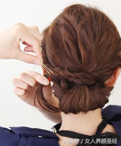 教大家几款盘头发方法,这样盘头发超有气质