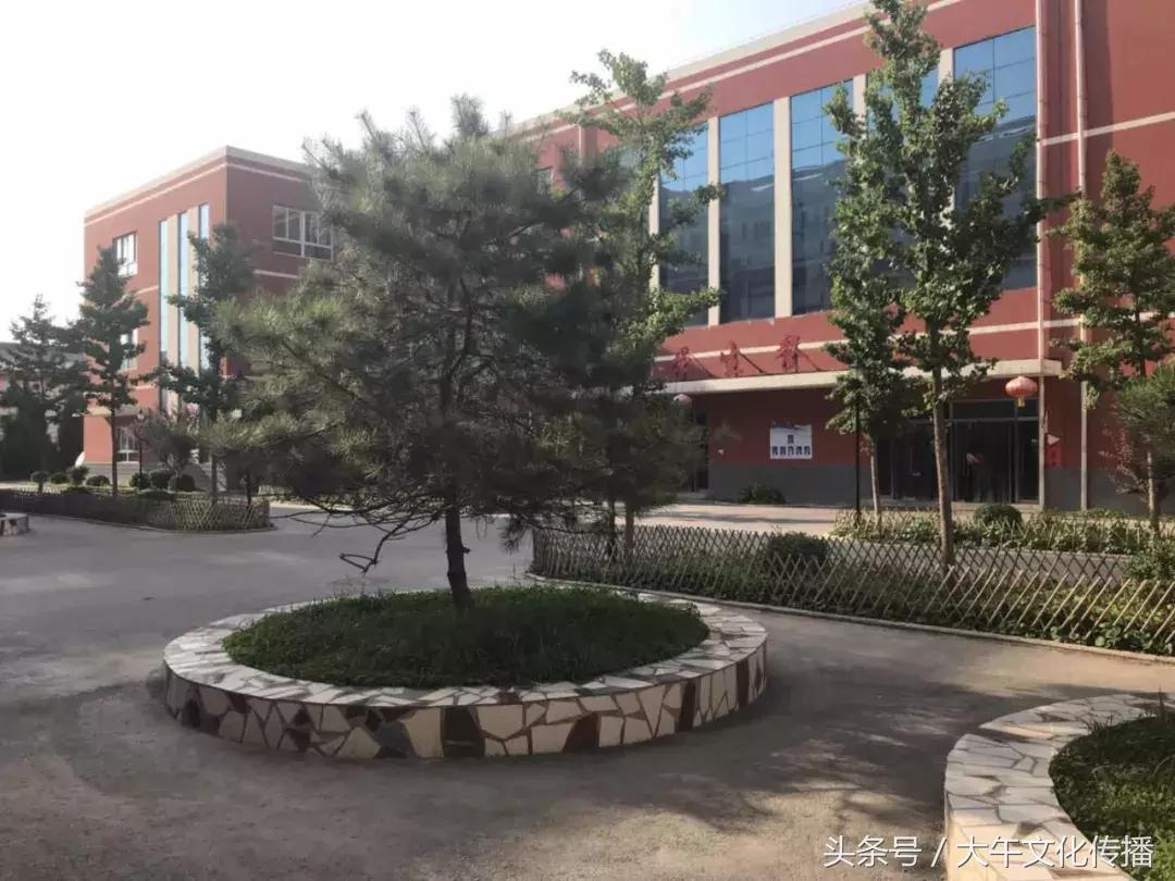 大午学校小学报名电话,大午学校的小学收费标准