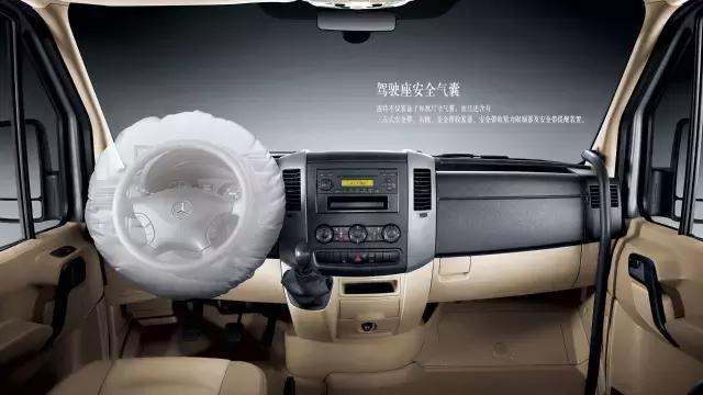 奔驰凌特畅旅版与嘉旅版有何不同,新款奔驰凌特