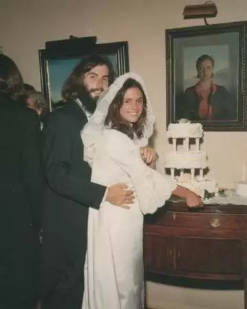 安迪沃霍尔的女友,安迪沃霍尔和鲍勃迪伦