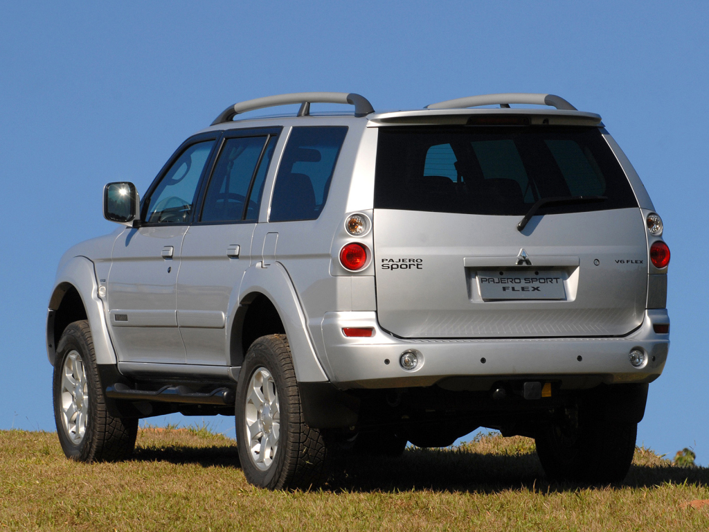 新三菱帕杰罗Sport曝光,帕杰罗和帕杰罗sport哪个好