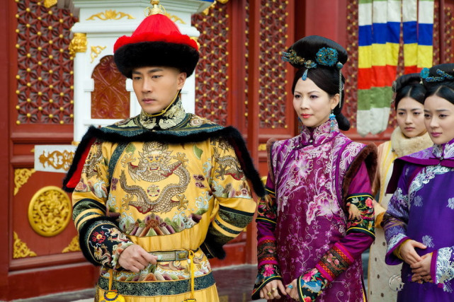 皇太极多尔衮孝庄是啥关系,皇太极死后孝庄能嫁给多尔衮吗