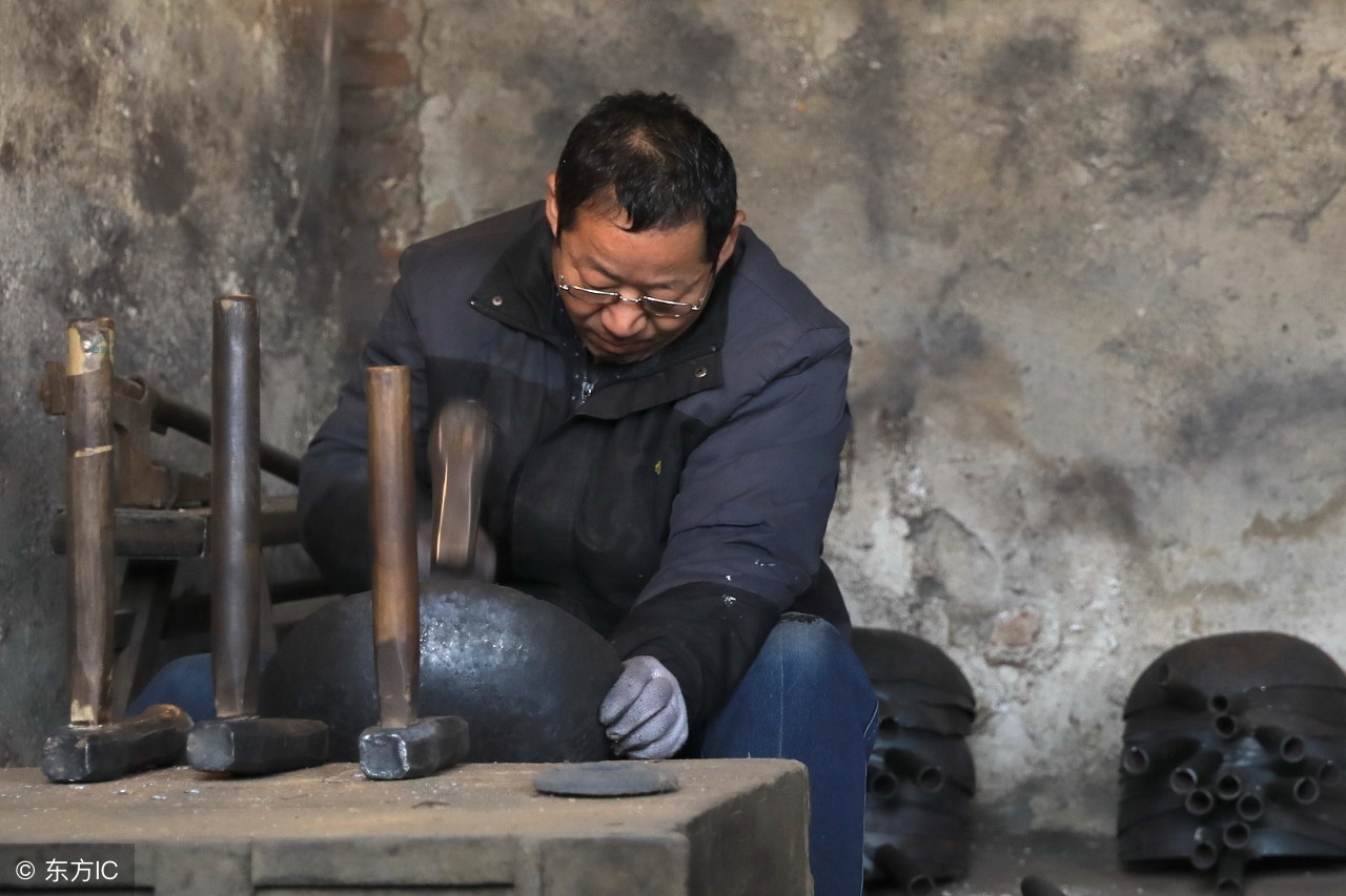 德国双立人铁锅和日本铁锅哪个好,章丘铁锅和双立人铁锅哪个好