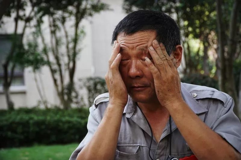 菜刀怎么磨什么角度才锋利耐用,不管菜刀有多钝大厨教你一招