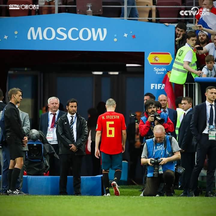 西班牙世界杯足球惨败历史,世界杯小罗退役视频