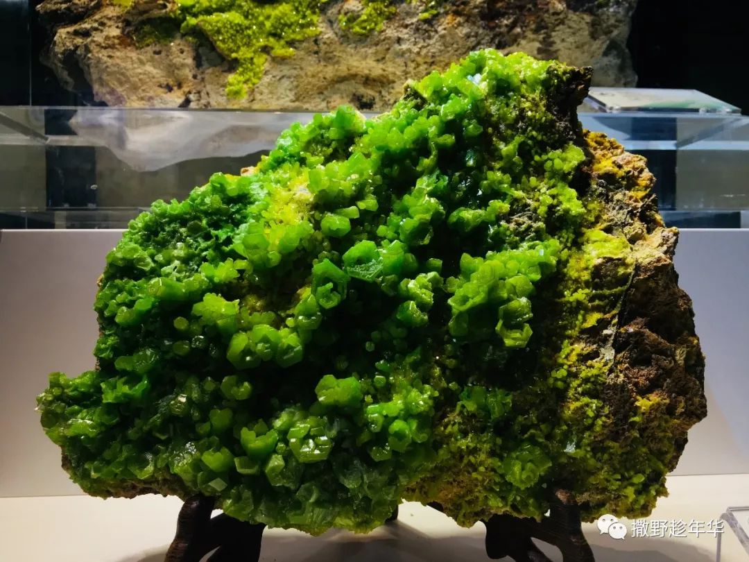 矿物精品展｜地壳深处的彩虹与少女心