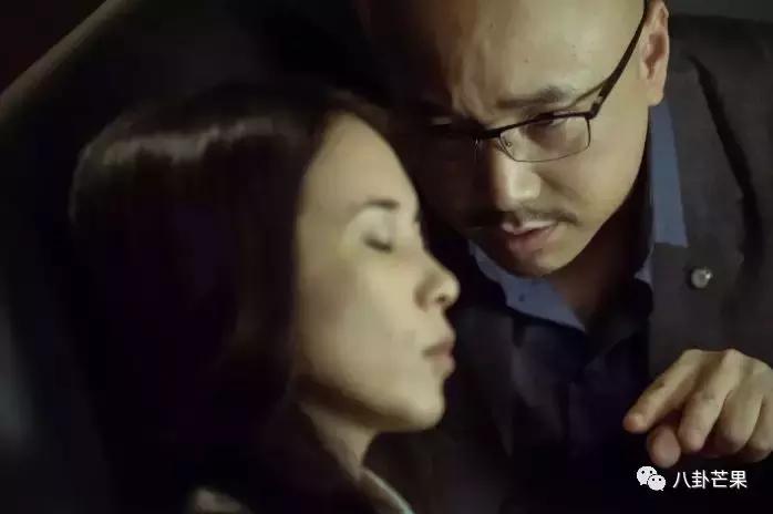 哈哈哈看徐峥的超话笑到头掉：哥哥头发都没了，他只有我们！