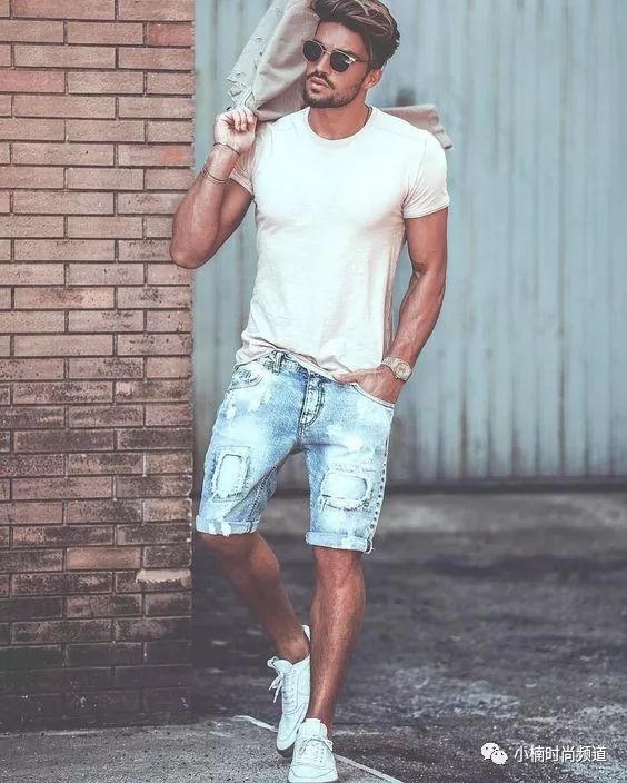 男士夏季牛仔裤穿搭技巧,牛仔裤穿搭男士夏季高级感