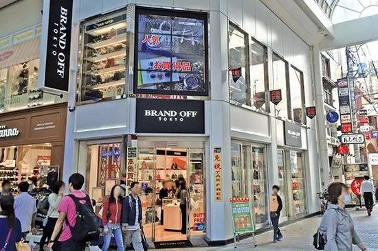 卖二手奢侈品包靠谱么,第一只奢侈品包买二手好吗