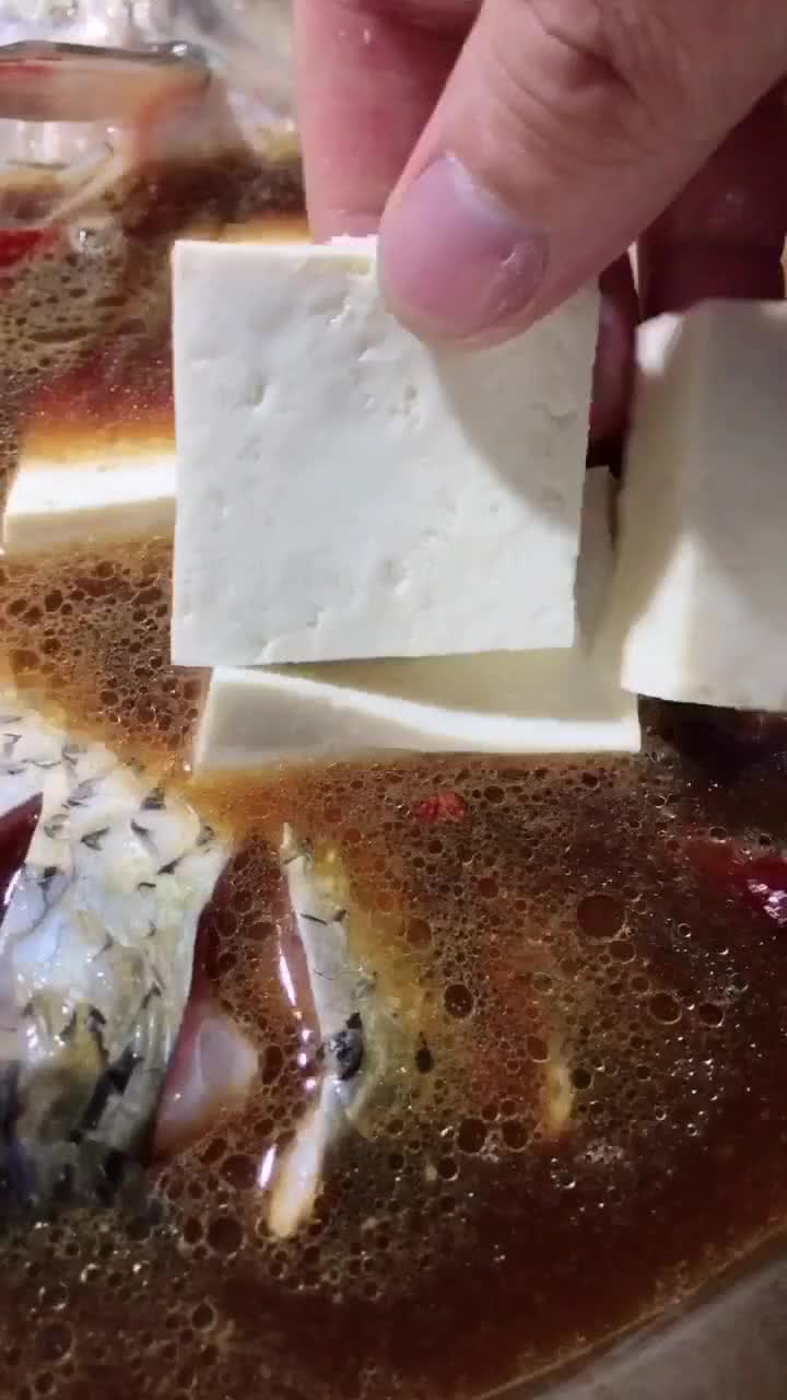 草鱼炖豆腐怎么做好吃又简单图片,草鱼炖豆腐汤正宗做法