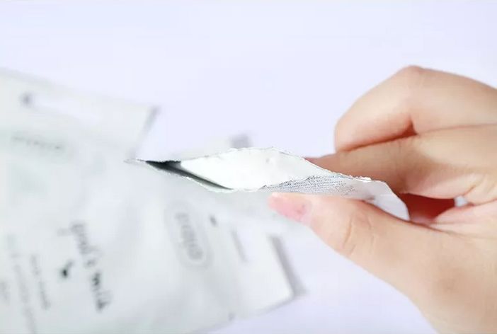 这只山羊居然把“黑球”变“白球”了!