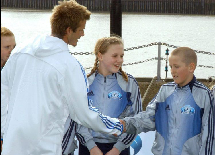 英格兰前锋凯恩夺冠的意义,凯恩为什么成为英格兰队长