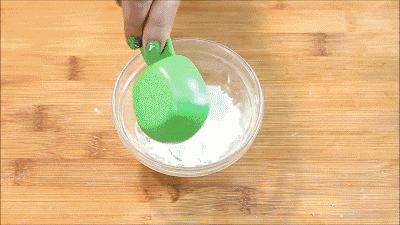 油烟机去污渍的小妙招有哪些,十年油烟污渍一喷就干净