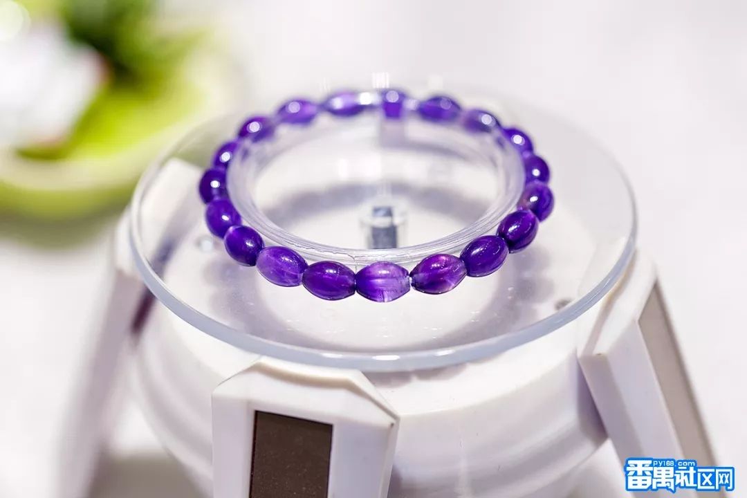 钻汇珠宝城这面“浪漫告白墙”即将开启霸屏模式!更多……