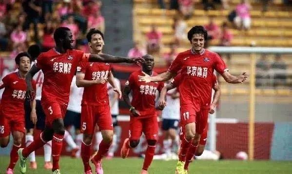 盘点梅西在足球场上,足坛里的梅西视频