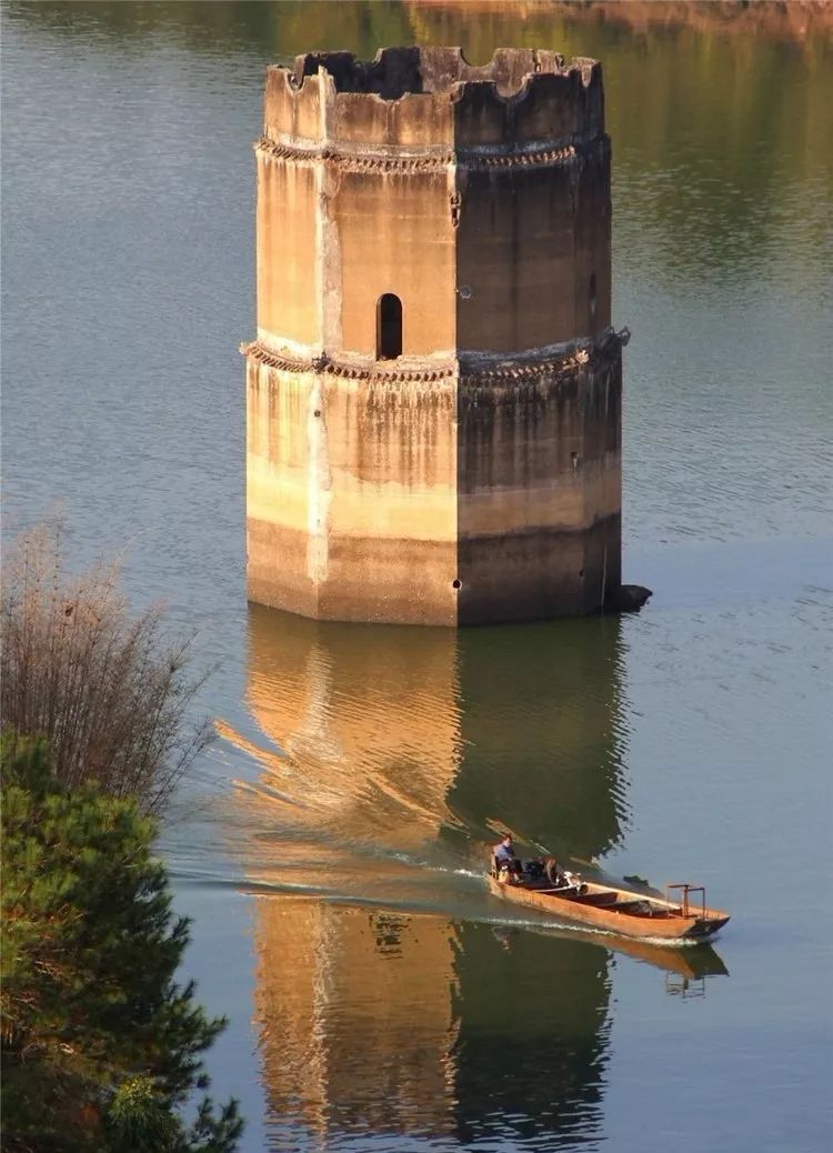 盘点梅西在足球场上,足坛里的梅西视频