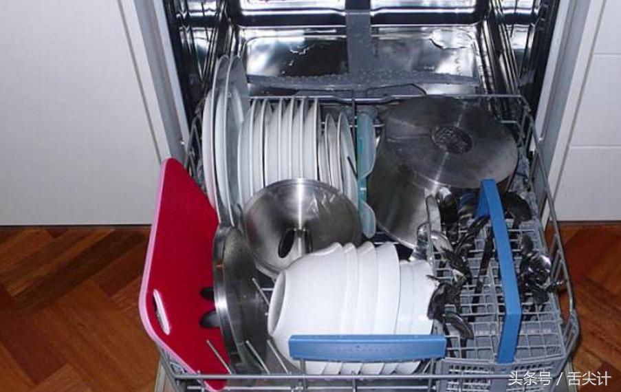 厨师用什么菜刀锋利又耐用,为什么厨师喜欢用大菜刀