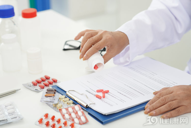 山争哥哥演了现实的中国，为什么印度有便宜药，中国没有？