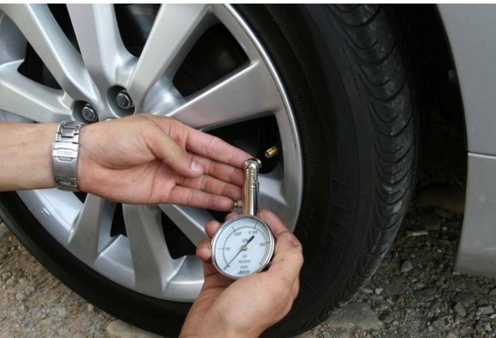 奇瑞瑞虎7超能勇士怎么测胎压,18速腾1.4t熠动版怎么测胎压