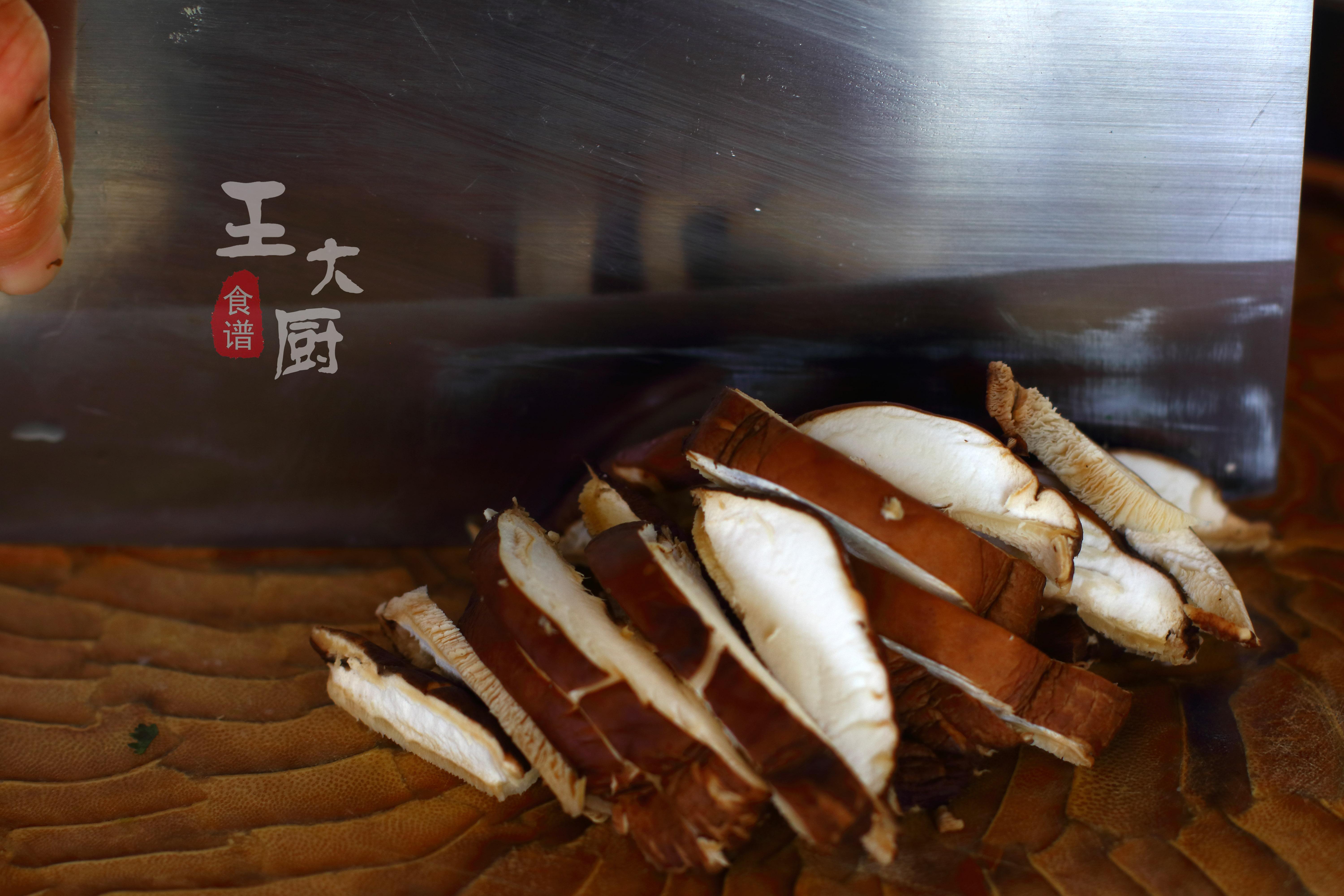 最正宗的黄焖鸡米饭，以后不用再花冤枉钱了，自己在家做好吃极了