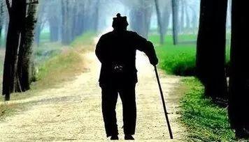 车祸离世捐献器官救3人,41岁男子车祸离世捐器官救7人