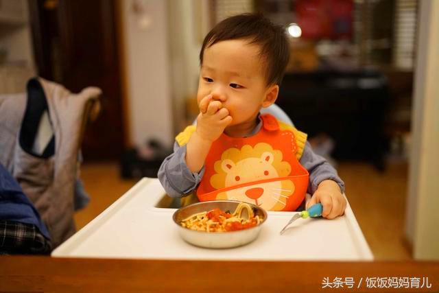 夏天宝宝不想吃饭做什么辅食好,宝宝夏季胃口差8道辅食来帮忙