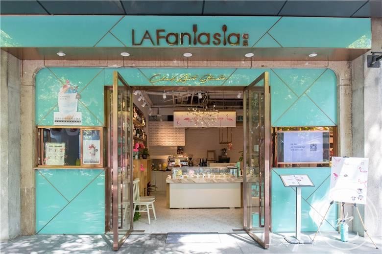 时尚界icon火烈鸟，世界排名第6糕点师，难怪这家甜品店一开就火