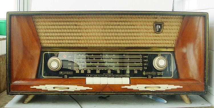 中国老单管收音机收藏,凌万春民间艺术作品