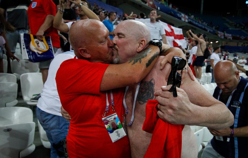 世界接吻日图文,世界接吻日