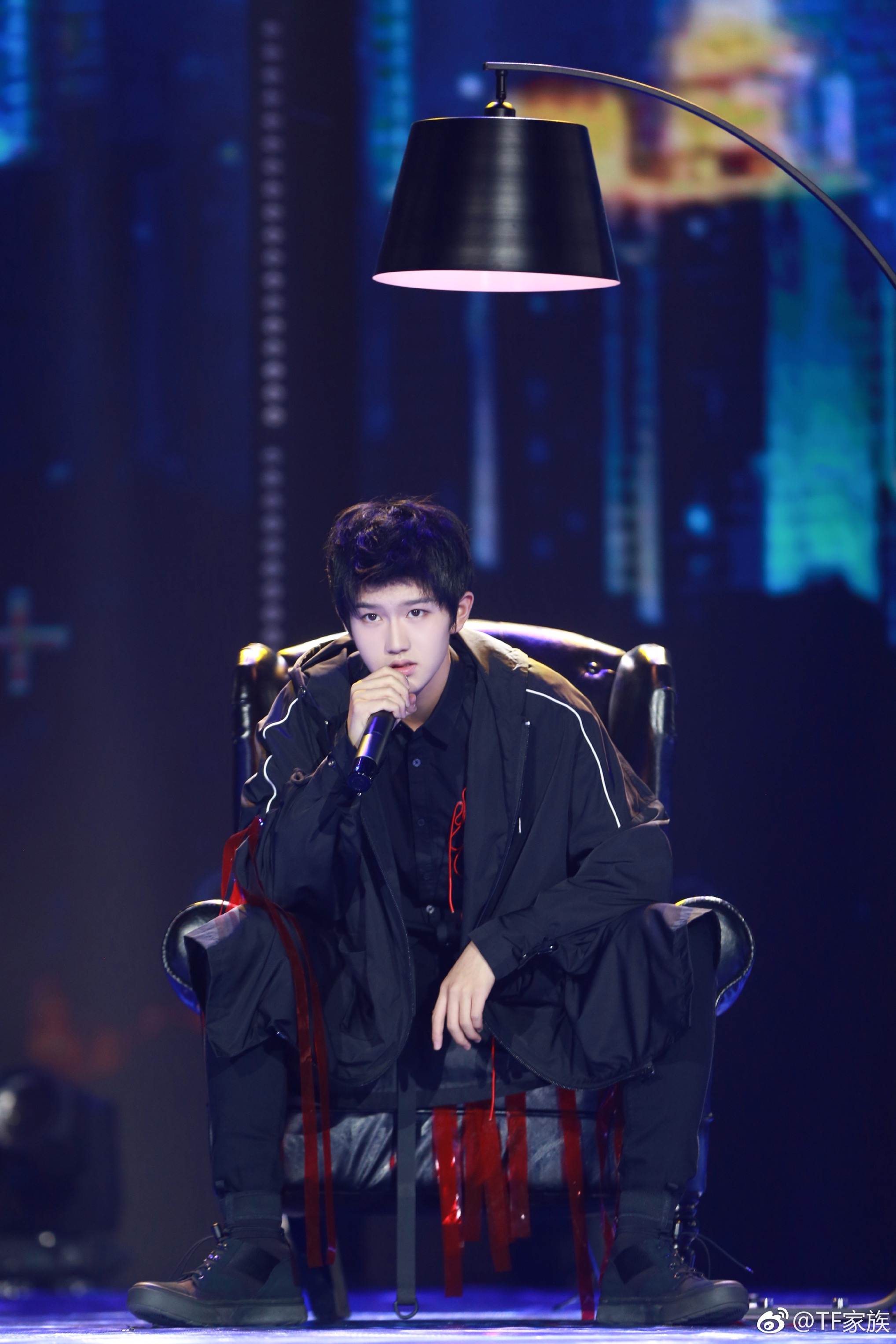 tf瀹舵棌涓変唬璇勪环鏄撶儕鍗冪幒,tfboys涓轰粈涔堝彧鏈夋槗鐑婂崈鐜哄彂灞曞ソ