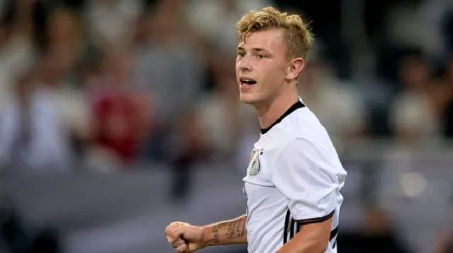 看球我是认真的,看球我们是认真的吗