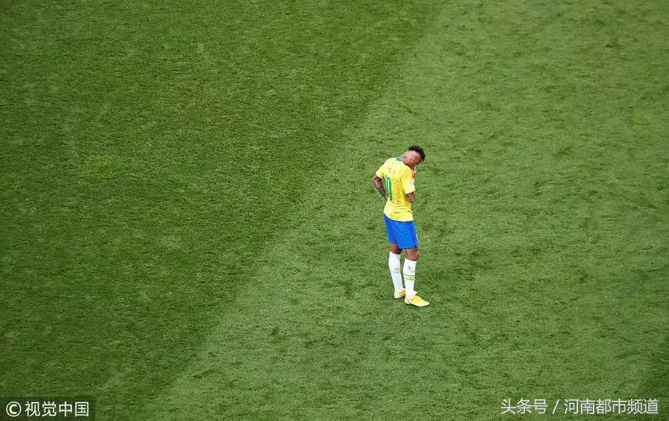 内马尔回到家里,内马尔回家