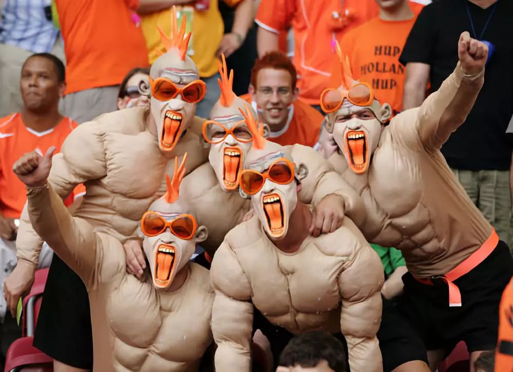 中国男足大吃大喝,中国男足伙食食谱