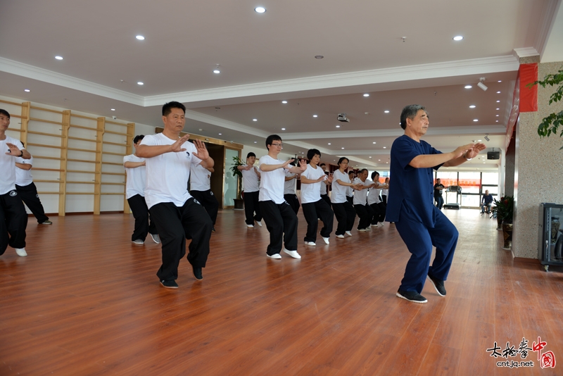 陈小星大师上课视频,陈小星大师手把手教弟子