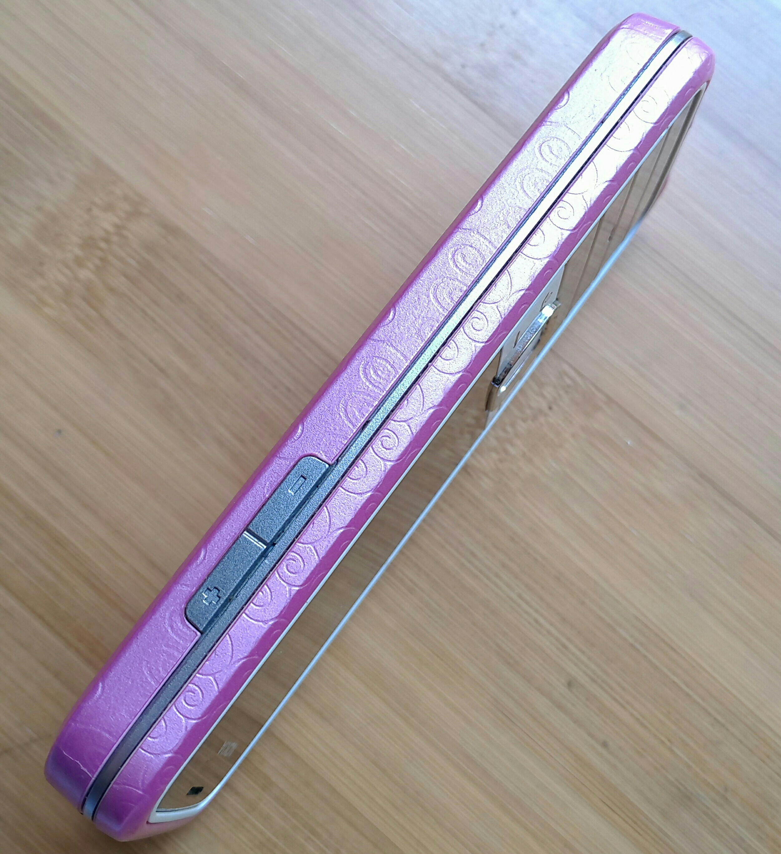 诺基亚滑盖6700s拆机,n73诺基亚手机拆解