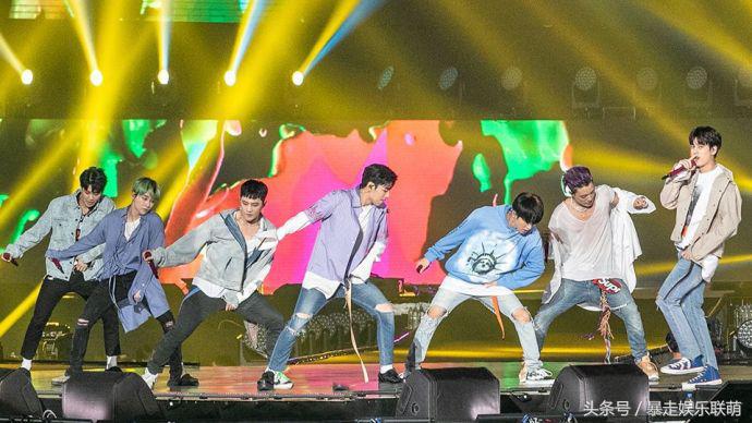 6大人气韩团中国台湾开唱，防弹少年团自制手幅献粉丝超暖心！